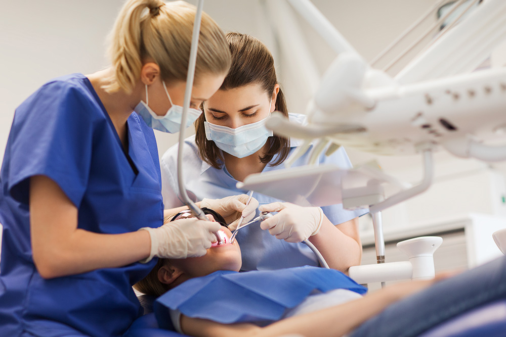 Dental Assistant School in Arizona