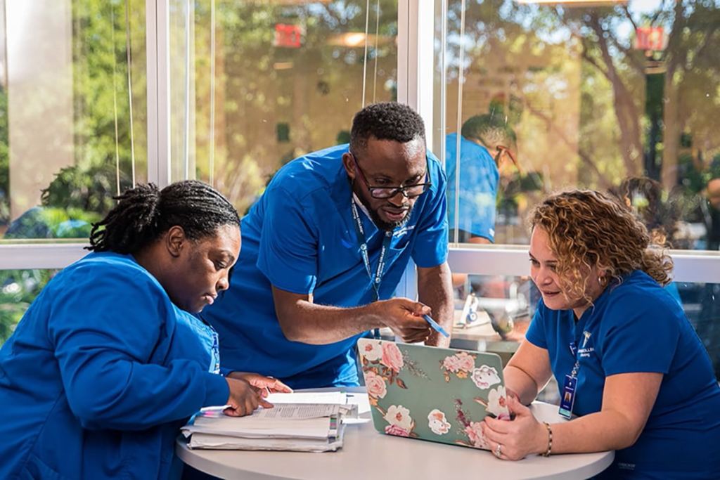 BSN Nursing College Campus Life Picture With Students