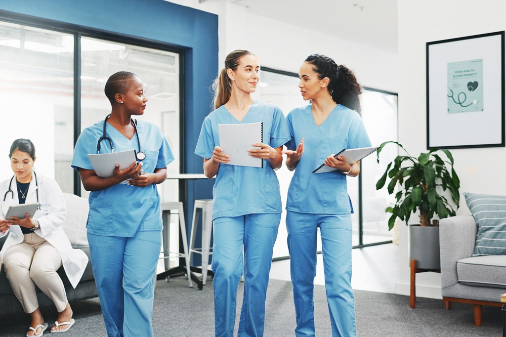 Arizona Nursing career RNs at medical office