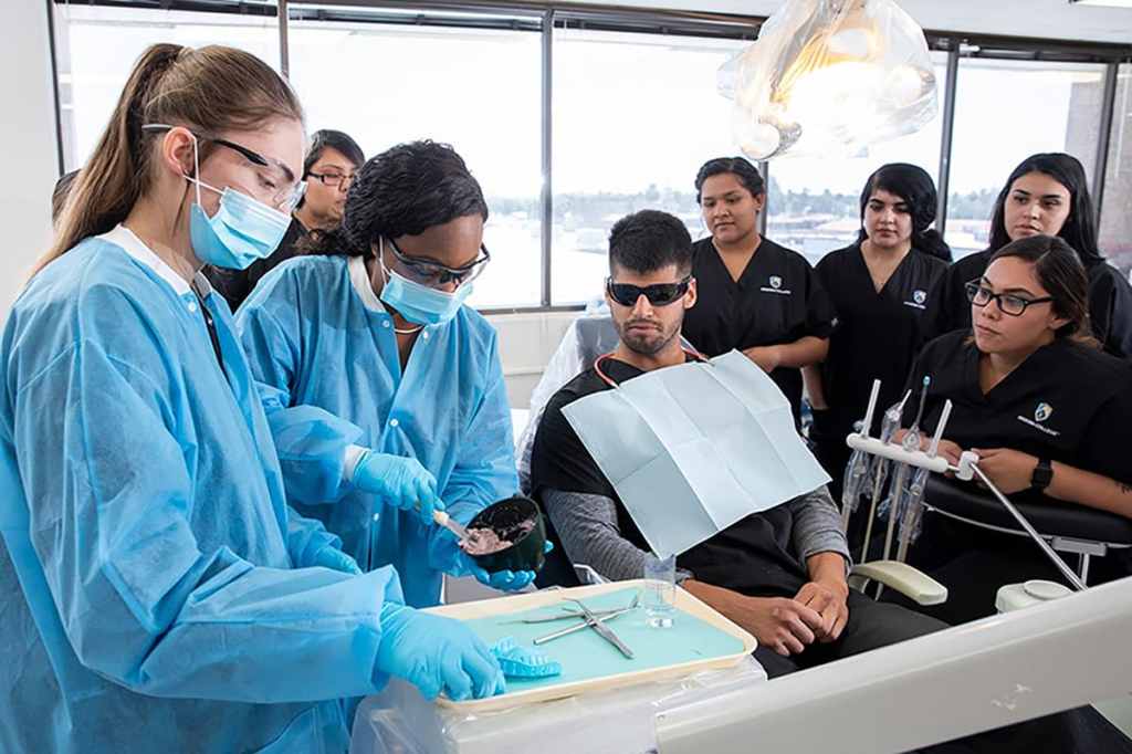 Dental Assistant Program Near Me