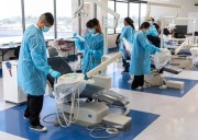 Dental Assistant Program in Arizona students in lab