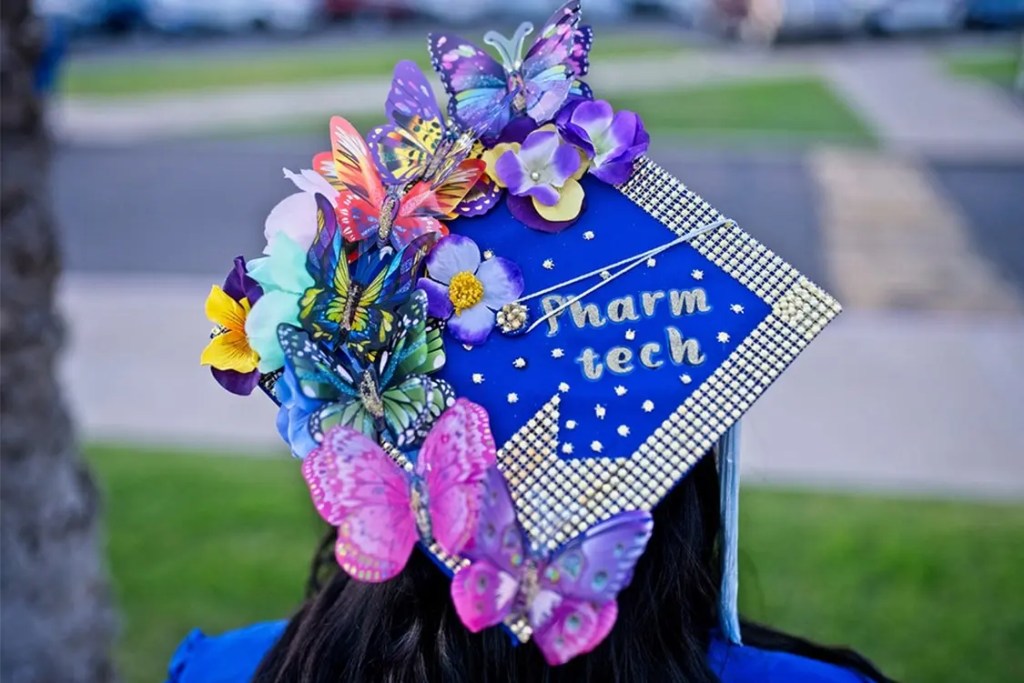 What nursing degree do you need to become a pharmacy technician