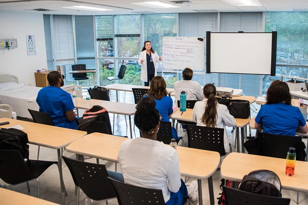 Nursing School Classes Near Me