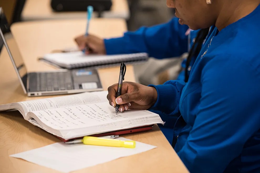 Registered Nurse Career Development Through Nursing Courses